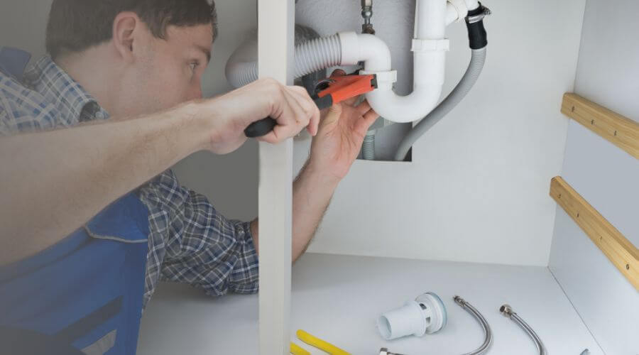 Local water heater installation in Tecumseh, MO
